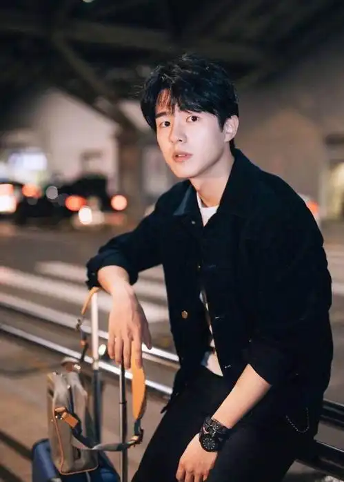 谢霆锋批评男星失去荷尔蒙,看看如今的当红小生究竟什么样吧
