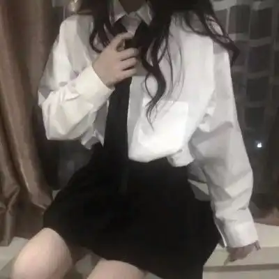 最近不露脸情头火了,班主任看了一脸懵,网友秀儿们燥起来
