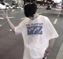 青铜级才说晚安,王者都是这样回复的,大猪蹄子快学学吧
