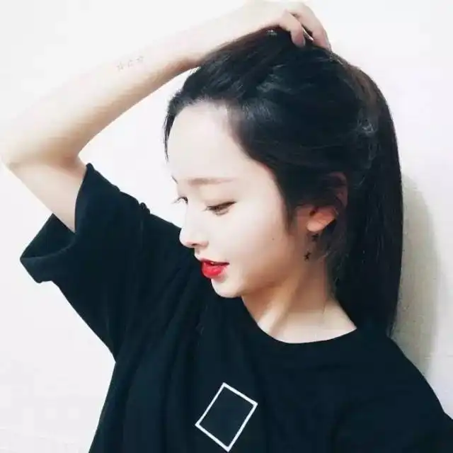 娱乐圈美甲狂魔,宋茜第五,杨幂才第三
