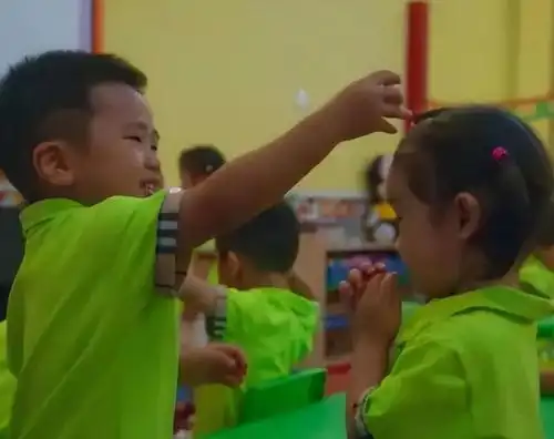 宝宝被欺负,只说打回去,不如提前给娃穿上3件护身铠甲
