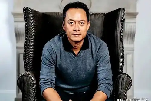 让吴彦祖哭湿枕头的男神收割机,46岁嫁退休金融男
