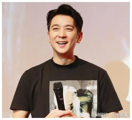 仅用一招就让自己口碑逆袭,这一次,把保剑锋送上热搜的不是曾黎
