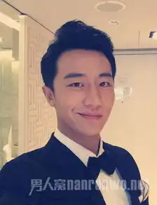 奇妙的朋友文艺暖男黄轩发型盘点

