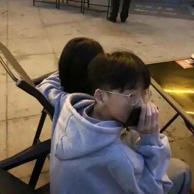 女生说我想你了,直男肯定回我也是,高情商的回答甜翻了
