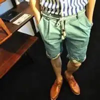 女生手拿烟的图片真实微信头像图片大全
