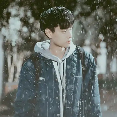 致我们单纯的小美好情侣头像
