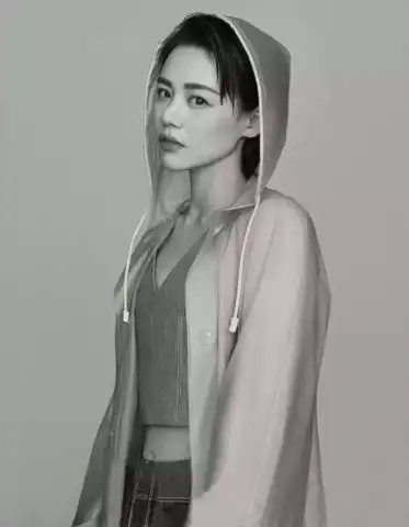 入春,你需要一件走路带风的风衣
