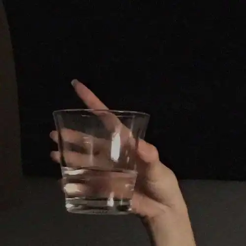 黑眼圈是作日心事的落款
