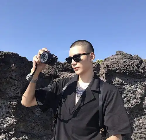 最新男头双向的长篇大论才叫聊天单向的那叫留言板
