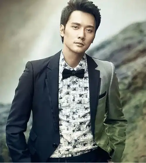 郭碧晨街上公然牵手某男星,疑似公开恋情,男方回应亮了
