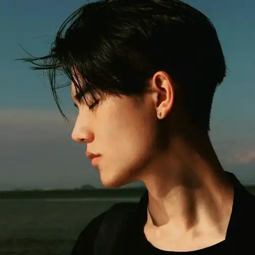 简单的社会网名男感情从来就不听话可爱点
