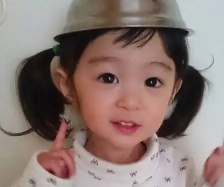 女儿越长越好看,爸爸怀疑并非亲生,亲子鉴定结果让全家人乱套了
