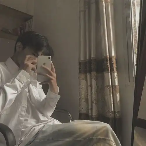 精选男生头像
