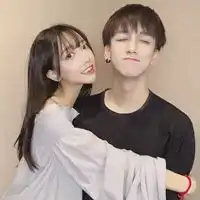 唯美霸气的情侣亲吻头像微信头像图片大全
