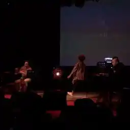 小球陪你到世界的终结
