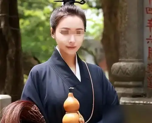 安徽美女道士胡小慧被捕,精通胡媚术,九名男徒弟揭露其罪行

