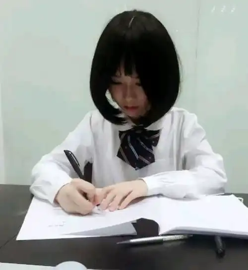ps搞笑系列社会人没有点纹身怎么混,大神这样会不会被打
