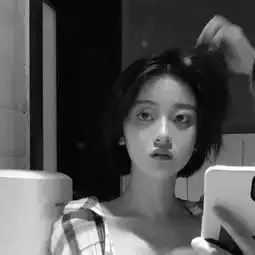 女生头像女生伤感黑白头像大全
