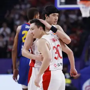 目标八强日本男篮巴黎奥运阵容平均身高1米94平均年龄26.4岁
