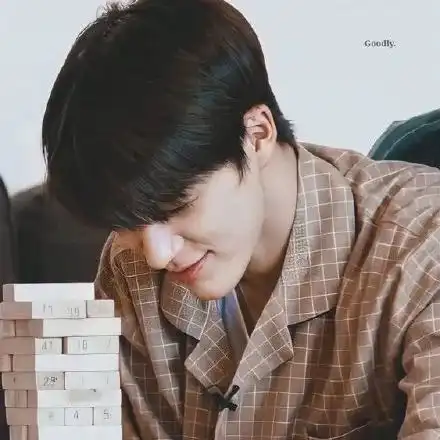 头像nct李帝努合集
