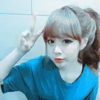 剪刀手女生头像阿宝色微信头像图片大全
