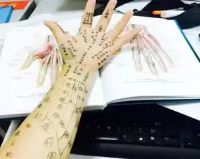 还敢逃课老师的这些上课神操作让到课率200

