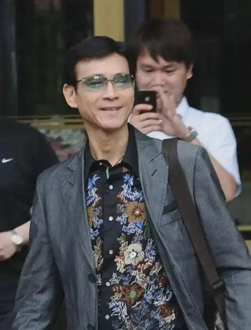 中国十大不老男神,第一名77岁了,依旧风流倜傥

