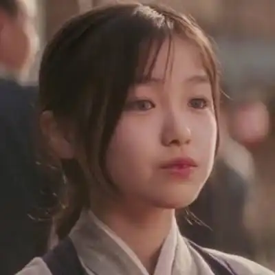 美女
