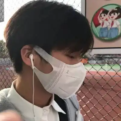 ins文艺范男生头像
