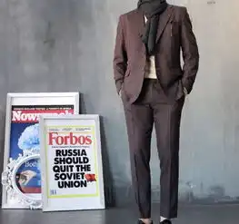男生穿西服是必须穿黑色袜子吗
