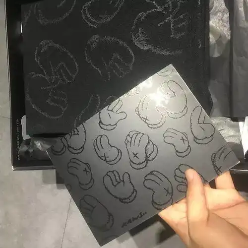 顶级版本原厂皮料男女情侣款aj4白猫aj4xkaws酷灰麂皮夜光底
