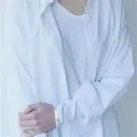 男白衬衫头像
