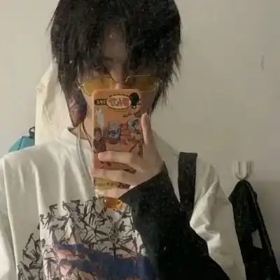 2023氛围精致男生头像
