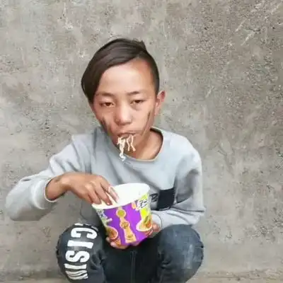 贱贱的头像高清史上最欠揍又猥琐的头像
