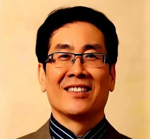 网曝宗庆后猛料13年被砍是出轨被抓,宗馥莉为此扇杜建英一巴掌
