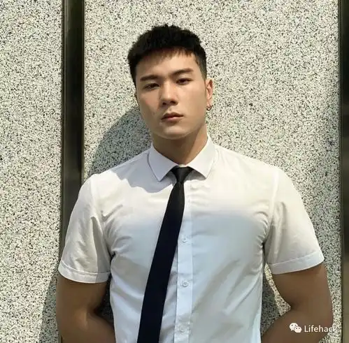 亚洲男生剪这样的发型,想不帅都难
