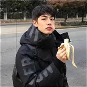 韩范男生街拍头像高清让自己的颜值提升上去
