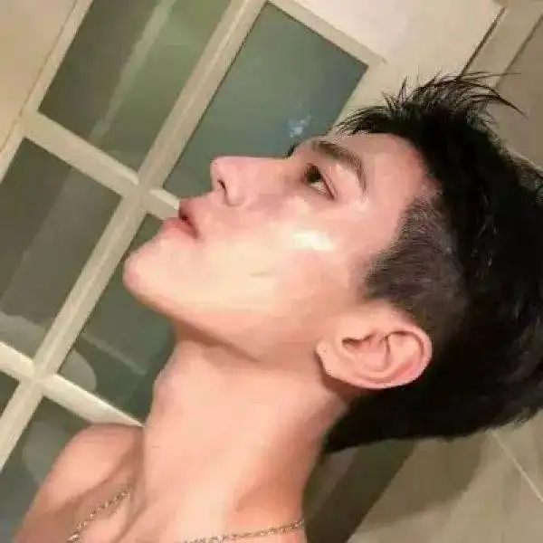 头像成长最痛的一课是那个你从未设防的人,朝你开了最猛的一枪
