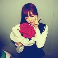 求白色耐克帽子女情侣头像男生的,具体女生的如图,要男生的,求各位
