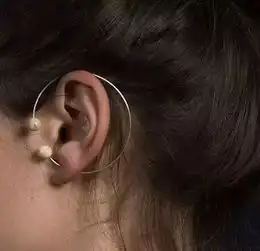 说出来你可能不信人类的牙齿竟然也能做首饰
