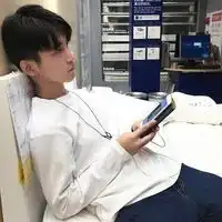 叙旧以希望养恶鬼以热情喂狂风
