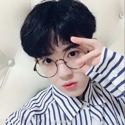 教女生识别男票身边的绿茶婊
