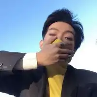 圣诞节你们快乐吗有点忧郁的男生微信头像设计
