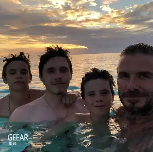 g知贝克汉姆让小七驾驶高尔夫球车,遭到大批网友指责太危险
