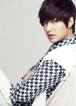 网络版亚洲最丑明星榜出炉男神李敏镐女神杨幂齐上版
