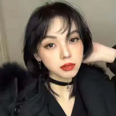 优质女生头像爱能让你骄傲如烈日,也能让我卑微入尘土
