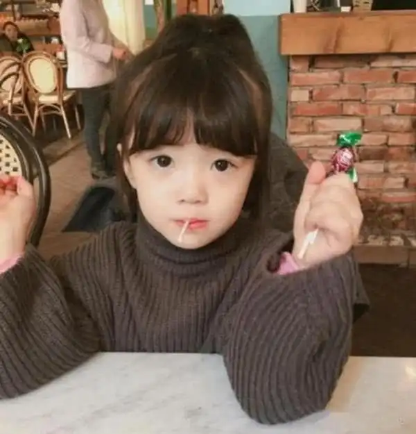 早睡宝宝pk晚睡宝宝,这几方面差距很明显,幼儿园老师一眼看穿
