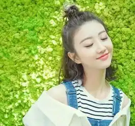 今夏流行天线宝宝扎发发型,可爱萌萌哒
