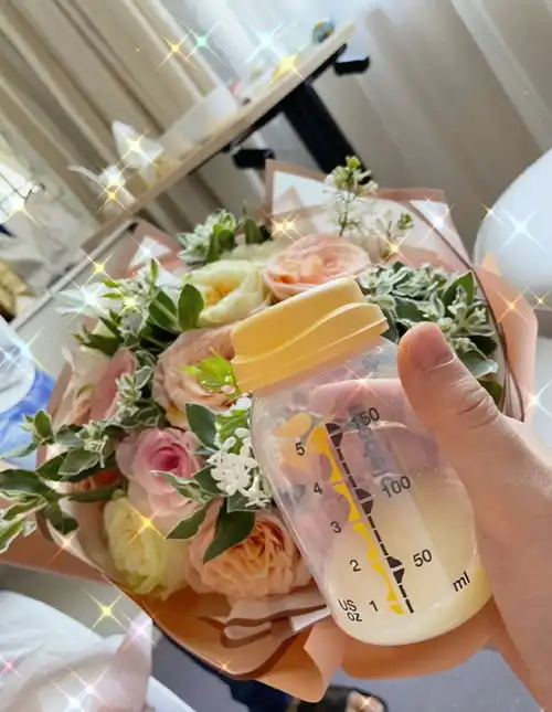 王灿首晒一家三口合照,发长文分享生产过程感恩老公全程陪伴
